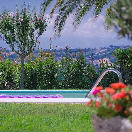 Gli Orti Di San Giacomo Bed and Breakfast Monteprandone Exteriör bild