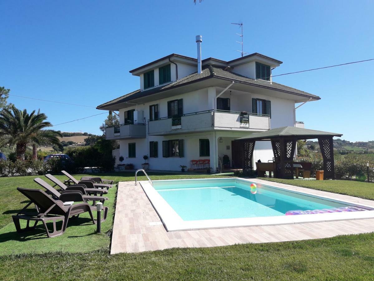 Gli Orti Di San Giacomo Bed and Breakfast Monteprandone Exteriör bild