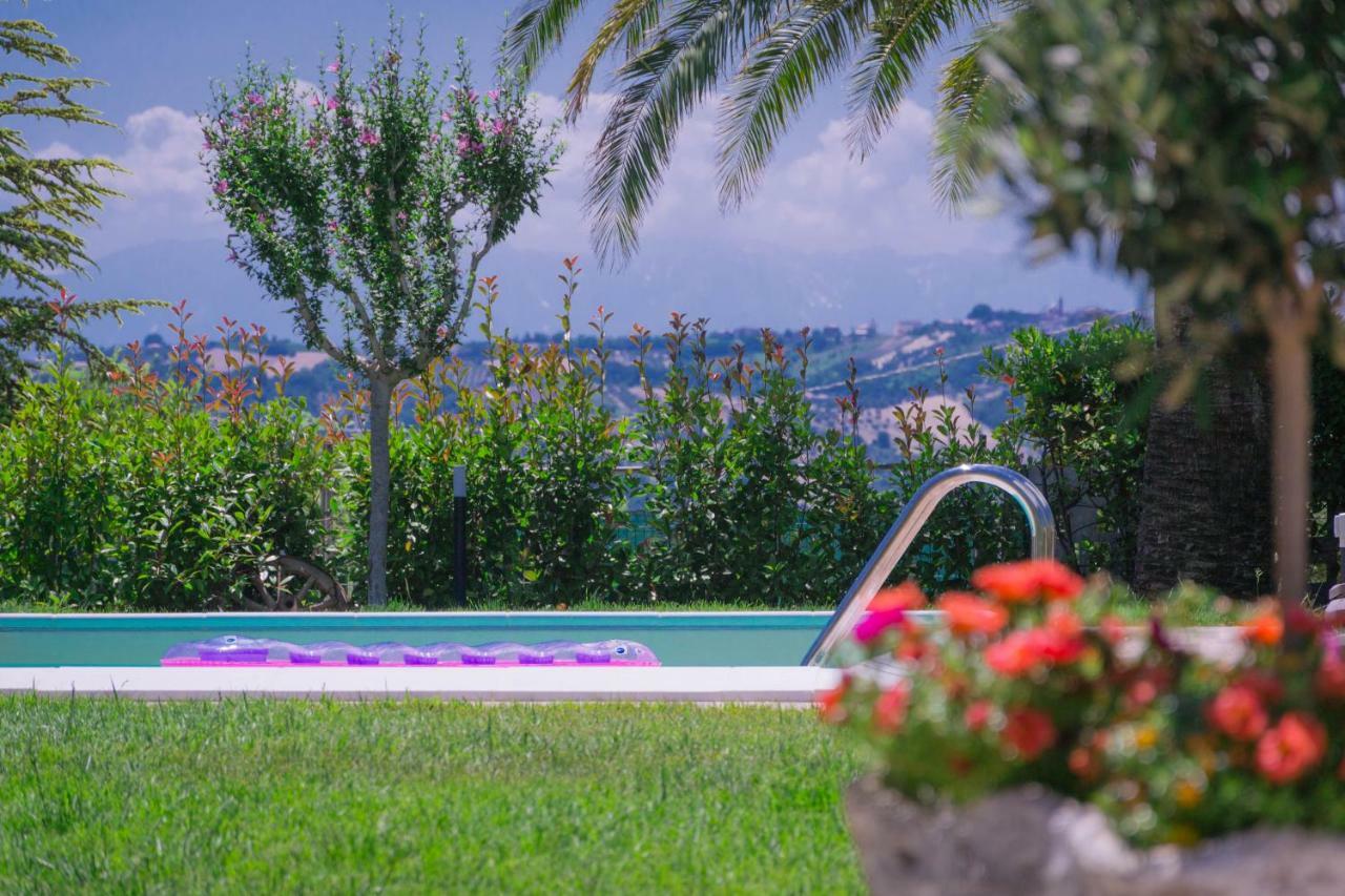 Gli Orti Di San Giacomo Bed and Breakfast Monteprandone Exteriör bild